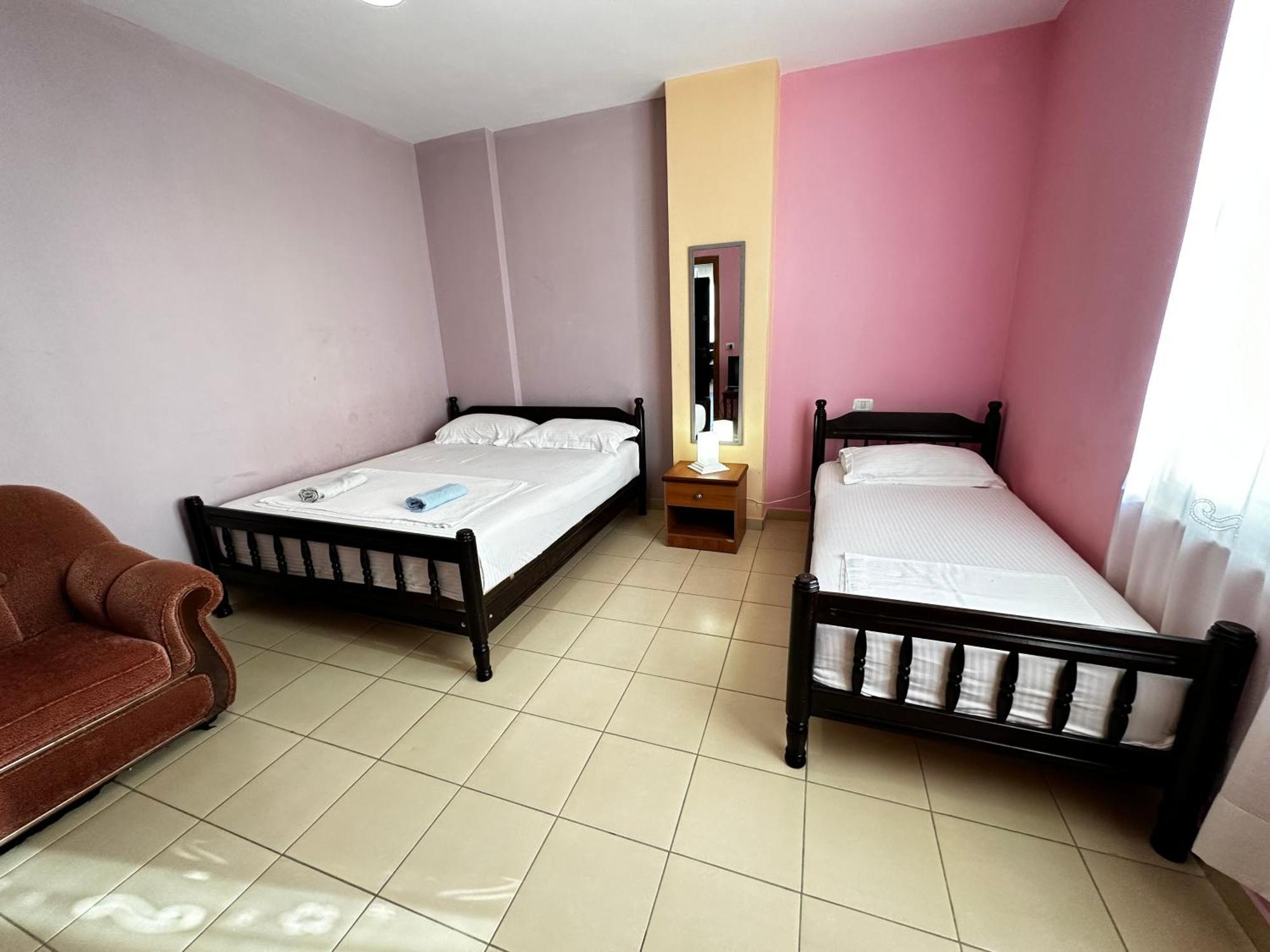 Romance Holiday Garden Inn Durres Exterior photo