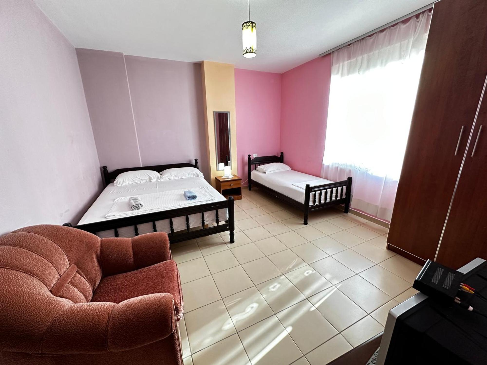 Romance Holiday Garden Inn Durres Exterior photo
