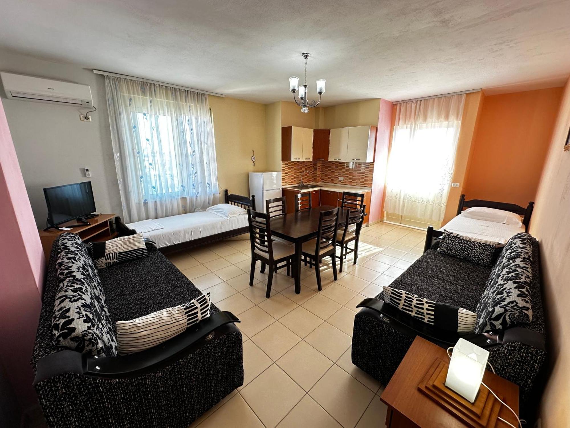 Romance Holiday Garden Inn Durres Exterior photo